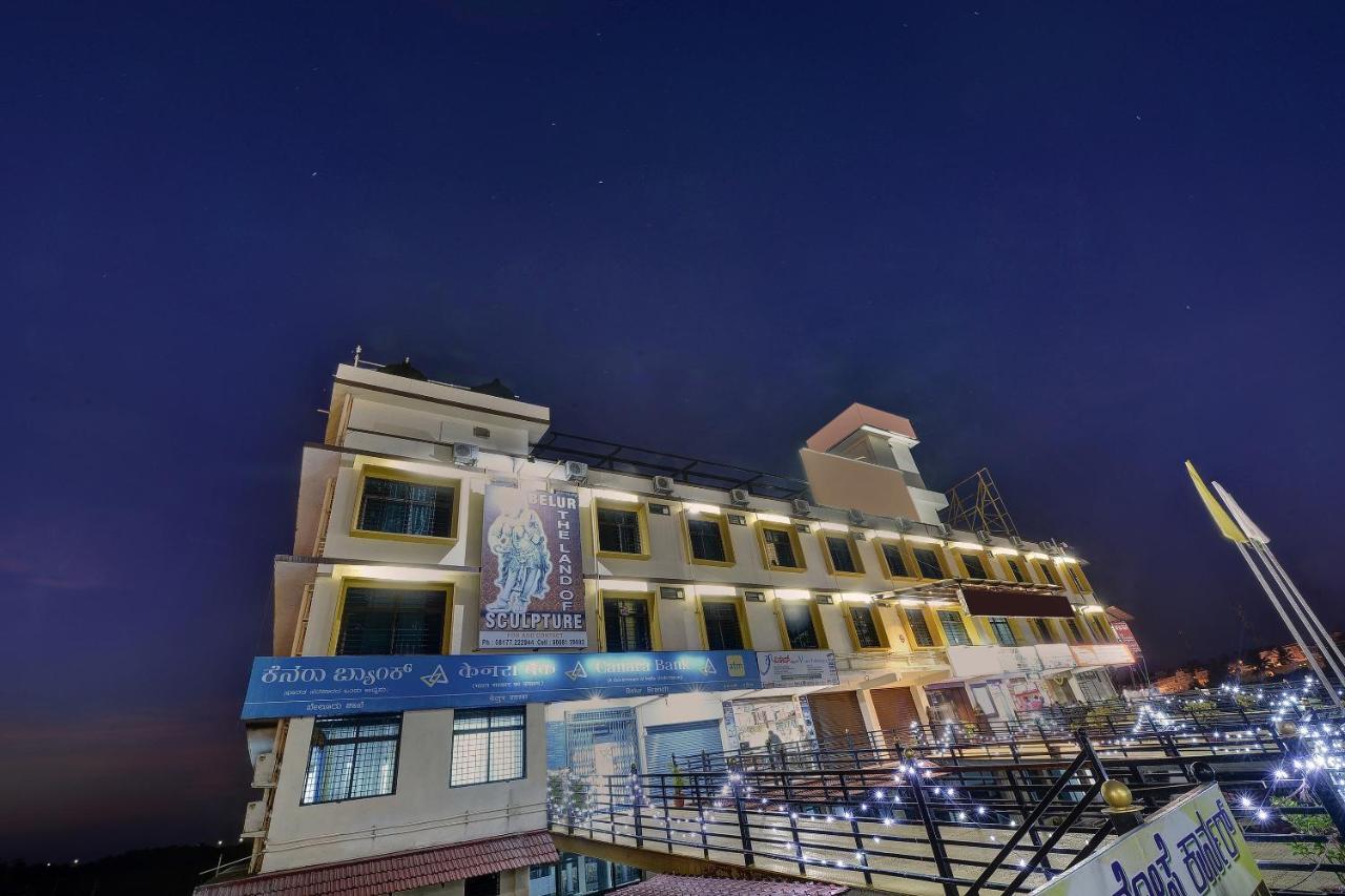 Capital O Hotel Samanvi International Belur  Exteriör bild
